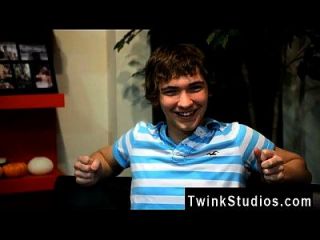 Twink Video Josh Bensan Is A Charismatic Youthful Dude From Ohio. He