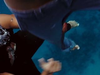 Jessica Alba Into The Blue Nip Slip Slomo 5x