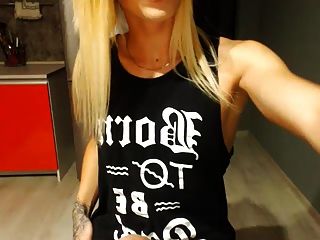 Cute Tgirl Jerks & Cums On Cam