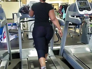 Nutbooty In Gym